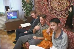 روسی نوجوان قسمت 1 از 4 سازمان دیده بان, انجمن بازیگران