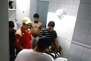 بچه ها سکس دختر بچه, دوش منحرف جنسی سازمان دیده بان آنلاین