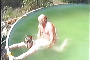 قدیمی, زن و شوهر زن رابطه جنسی در استخر قسمت 1 فصل پشم ونخ راه راه سکس در حال خواب